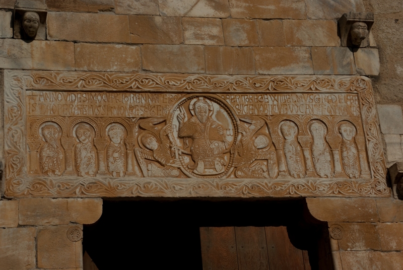 Lintel of the 12th Century church at Saint-G&lt;strong&gt;é&lt;/strong&gt;nis-des-Fountaines