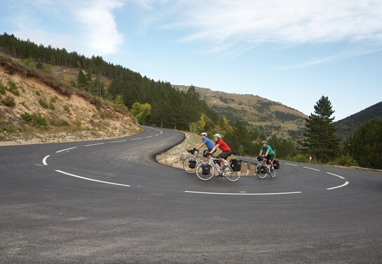 Climbing out of the Gorge de Gats (Zissi Kausch)