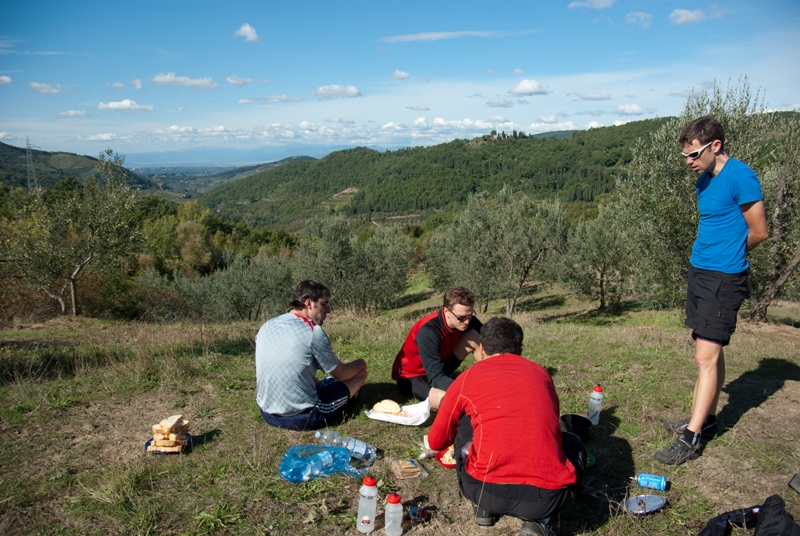 Preparing lunch outside Florence in the Tuscan hills with Willo and Perry